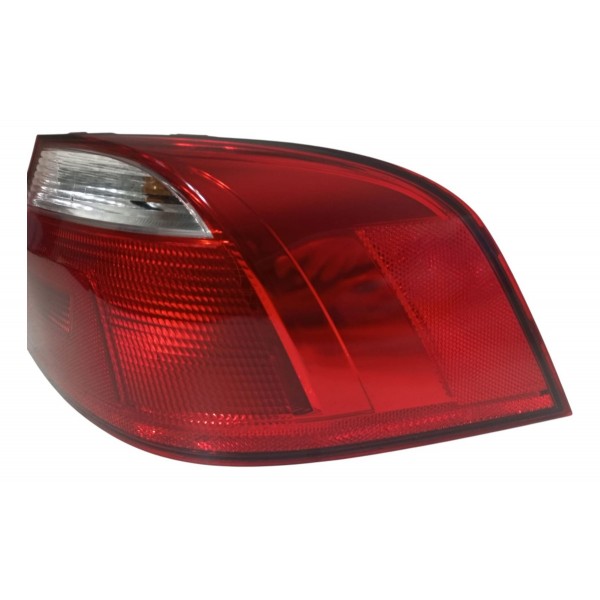 Lanterna Traseira Direita Voyage G6 18 A 22