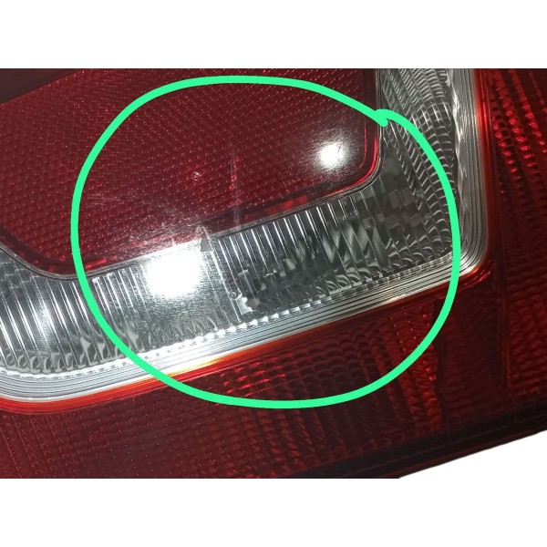 Lanterna Traseira Direita Up 14 A17 Seminova