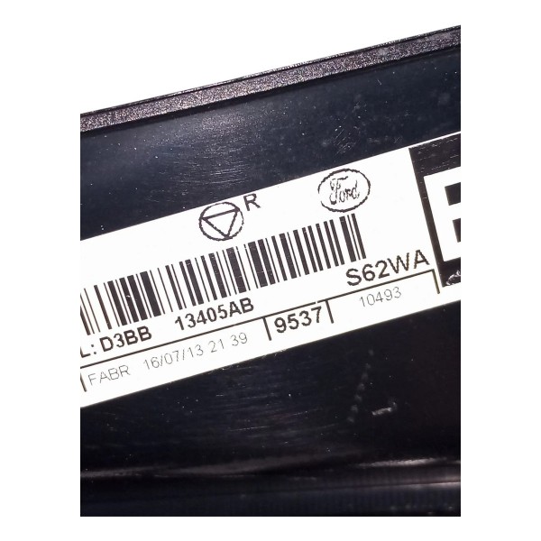 Lanterna Tras Le Ford New Fiesta 14 A 22 Seminova