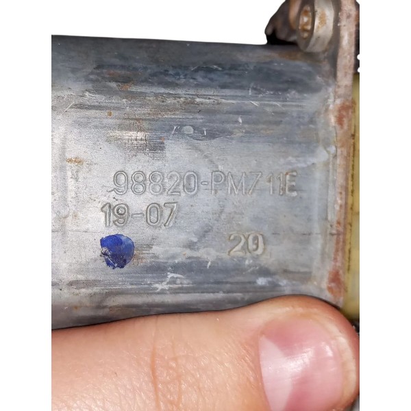 Máquina  De Vidro Elétrico Traseira Le Spin 18 A 22