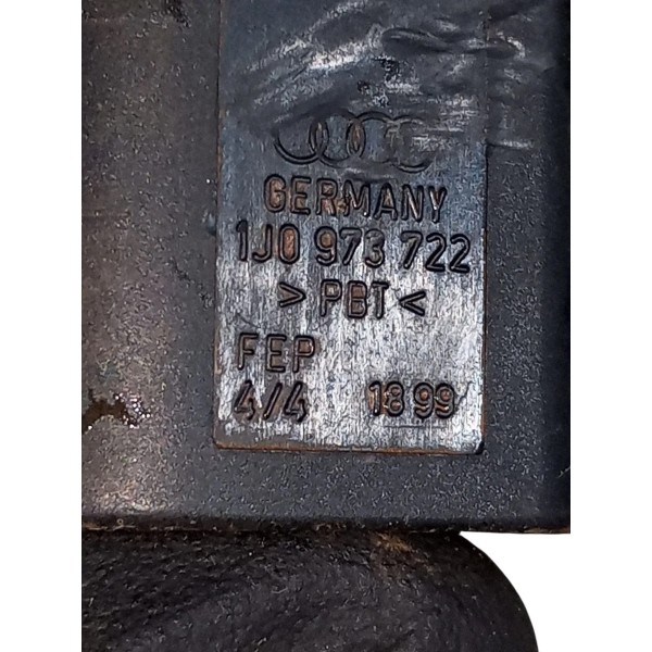 Plug Conector Compressor Vw Fox Gol Golf Polo Bora Audi A3