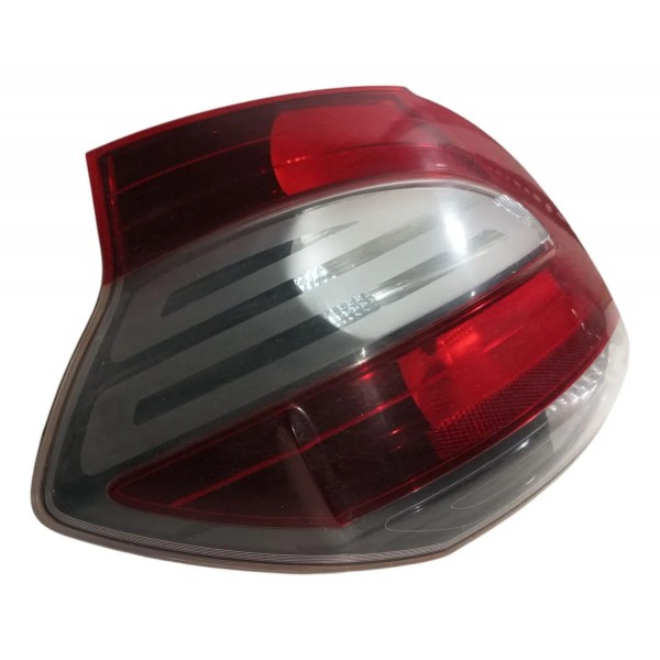 Lanterna Tras Le Fiat Mobi 16 A 24