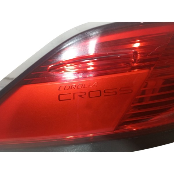 Lanterna Traseira Esquerda Corolla Cross Led 22 A 23