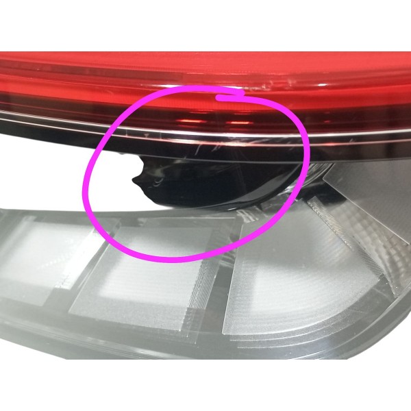 Lanterna Traseira Direita Honda Hr-v Preto 21 A 24 Seminova